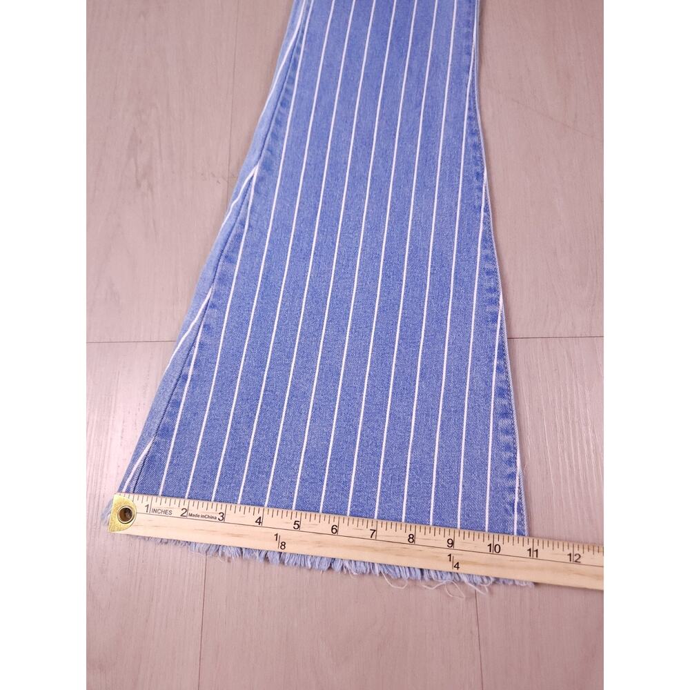 Cello High Rise Pinstripe Flare Jeans Size 00/0 Bell Bottom Raw Hem Retro Y2K - Picture 6 of 12
